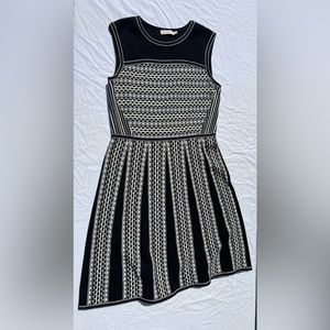 Black and white sleeveless dress in a size L.
